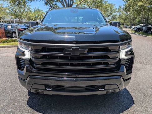 Used 2023 Chevrolet Silverado 1500 High Country w/ Technology Package AWD/4WD image 8