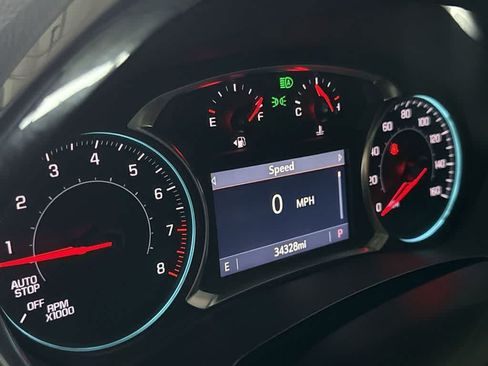 Used 2023 Chevrolet Traverse LT FWD image 16