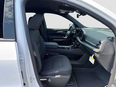 New 2026 Chevrolet Traverse LT w/ Midnight/Sport Edition FWD image 27