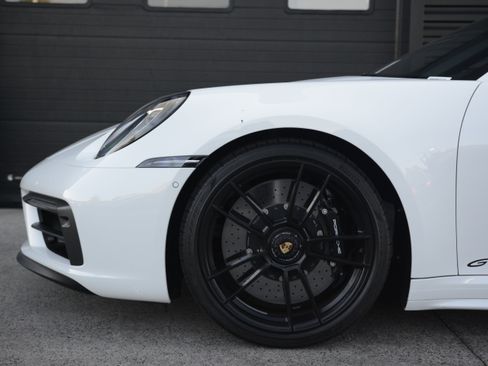 Certified 2022 Porsche 911 Targa 4 GTS AWD/4WD image 34