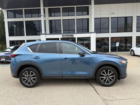 Used 2018 MAZDA CX-5 Touring image 4