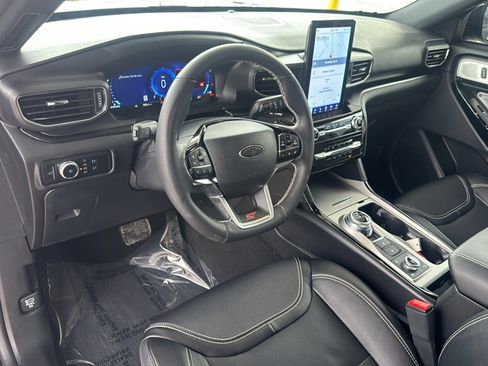 Used 2023 Ford Explorer ST w/ Equipment Group 401A image 2