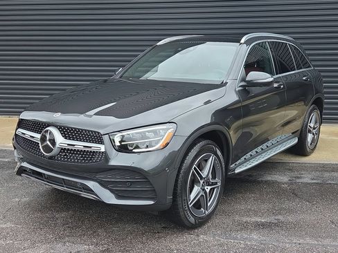 Used 2022 Mercedes-Benz GLC 300 4MATIC image 1