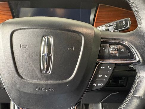 Used 2020 Lincoln Navigator Reserve image 23