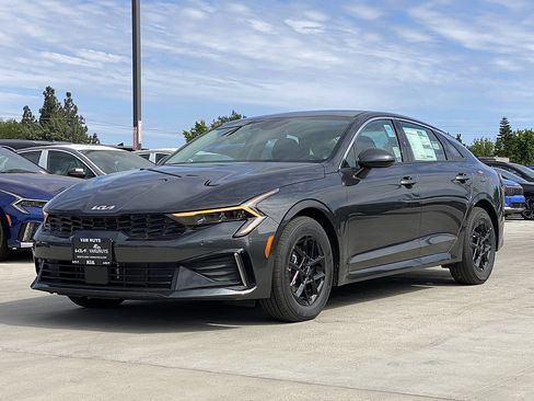 New 2026 Kia K5 LXS FWD image 7