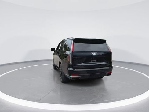 Used 2024 Cadillac Escalade Sport Platinum w/ LPO, ONYX Package AWD/4WD image 9