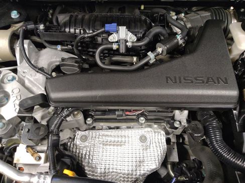 Used 2020 Nissan Rogue SV FWD image 30