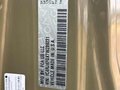 New 2026 Jeep Wrangler Unlimited Rubicon AWD/4WD image 28