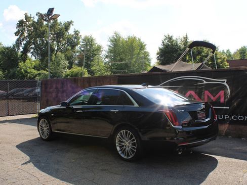 Used 2017 Cadillac CT6 Luxury w/ Active Chassis Package AWD/4WD image 3