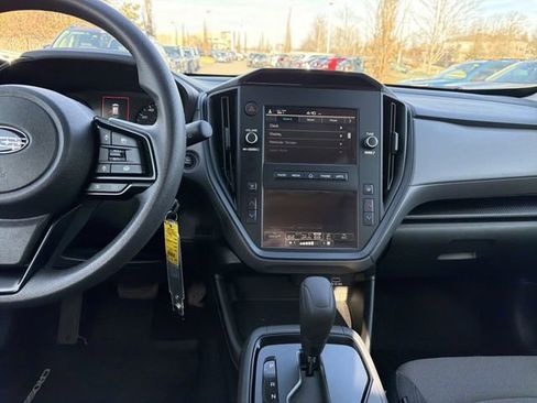 Used 2025 Subaru Crosstrek 2.0i image 19