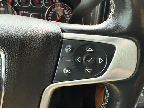 Used 2014 GMC Sierra 1500 SLT w/ SLT Preferred Package AWD/4WD image 15