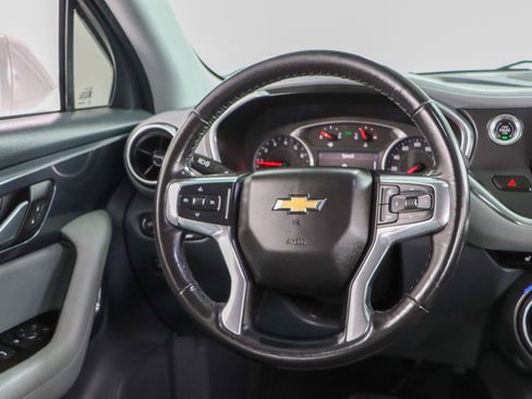 Used 2019 Chevrolet Blazer LT w/ Sound & Technology Package FWD image 12