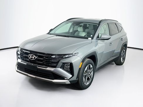 Used 2025 Hyundai Tucson SEL AWD/4WD image 3