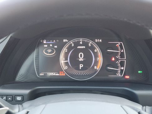 Used 2024 Lexus ES 350 w/ Premium Package FWD image 9
