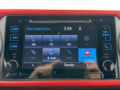 Used 2018 Toyota Tacoma SR image 25