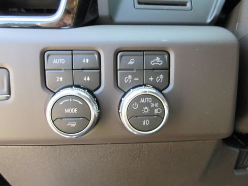 New 2026 GMC Sierra 2500 Denali AWD/4WD image 17