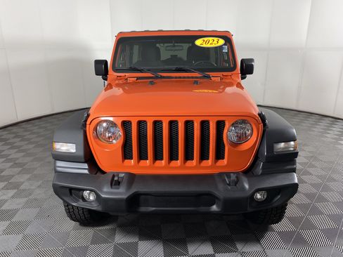 Used 2023 Jeep Wrangler Unlimited Sport AWD/4WD image 11