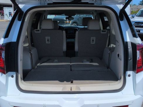 Used 2023 GMC Acadia Denali AWD/4WD image 25