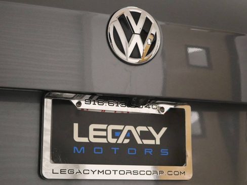 Used 2021 Volkswagen Tiguan S image 93