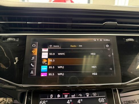 Used 2019 Audi Q8 Prestige w/ Luxury Package image 53