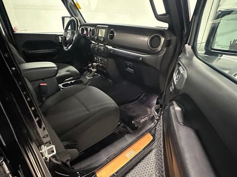 Used 2020 Jeep Wrangler Unlimited Sport S AWD/4WD image 22