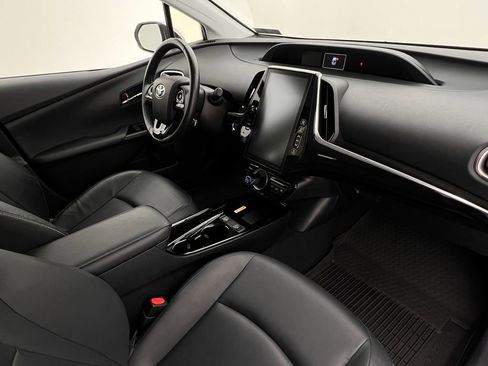 Used 2021 Toyota Prius Prime XLE image 18