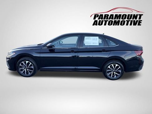 Certified 2025 Volkswagen Jetta S image 4