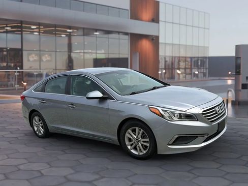Used 2016 Hyundai Sonata SE image 16