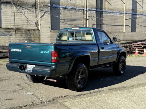 Used 1997 Dodge Ram 1500 Truck 4x4 Regular Cab image 10