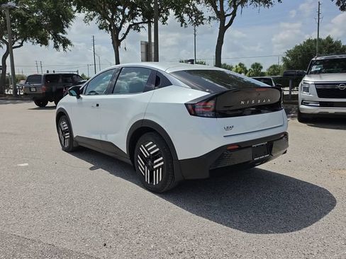 New 2026 Nissan Leaf SV+ w/ Floor Mat Package (SV+) FWD image 6