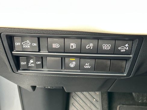 Used 2023 Toyota Tundra Capstone image 29