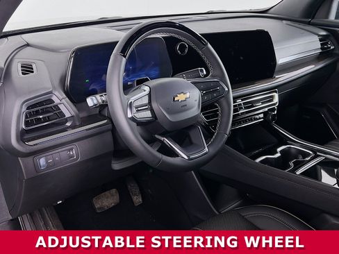 Used 2025 Chevrolet Traverse High Country w/ LPO, Floor Liner Package image 6