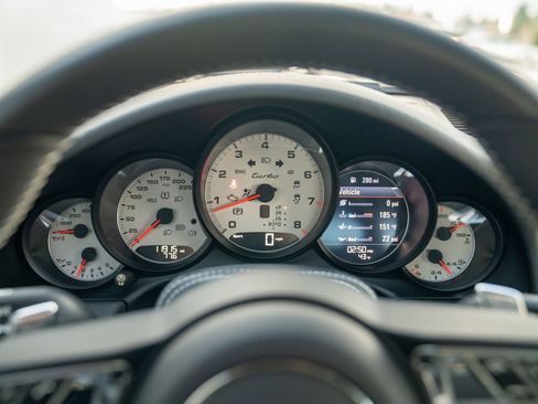 Certified 2019 Porsche 911 Turbo AWD/4WD image 16