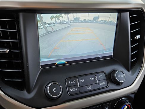 Used 2017 GMC Acadia Denali image 21