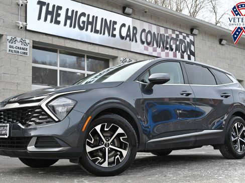 Used 2023 Kia Sportage EX image 1