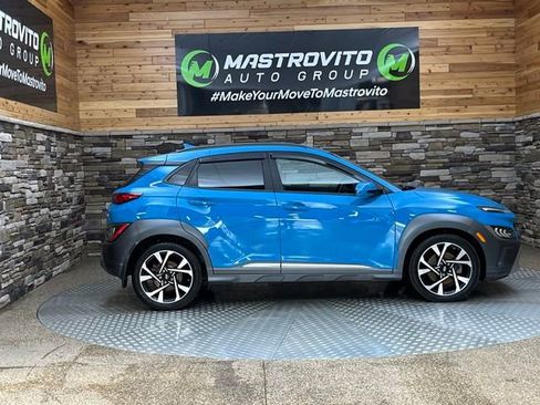 Used 2022 Hyundai Kona Limited AWD/4WD image 15
