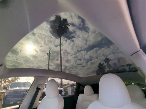 Used 2023 Tesla Model Y Long Range image 22