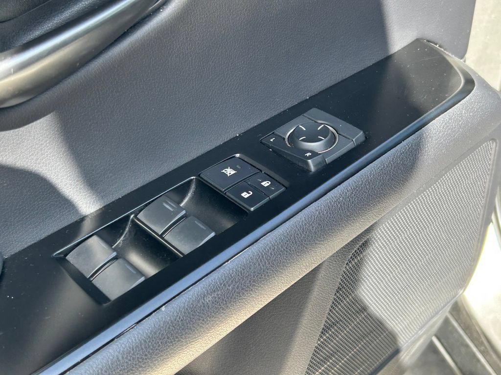 Used 2021 Lexus UX 200 w/ Premium Package FWD image 23