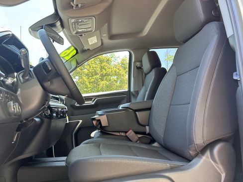 New 2026 Chevrolet Silverado 1500 RST w/ Z71 Off-Road Package AWD/4WD image 17