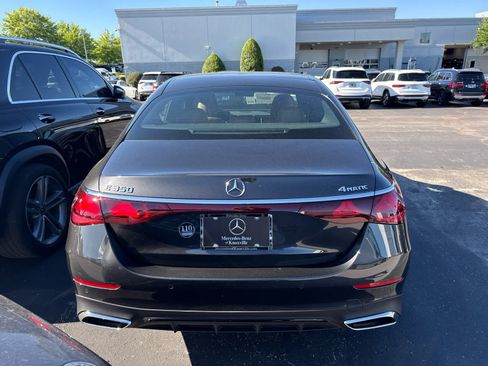 Used 2026 Mercedes-Benz E 350 4MATIC Sedan image 3