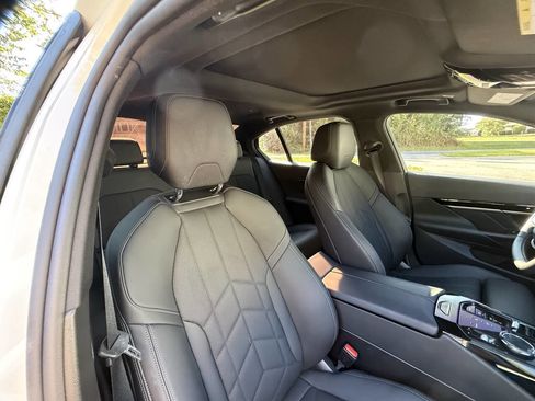 Used 2024 BMW 530i xDrive w/ Premium Package image 23