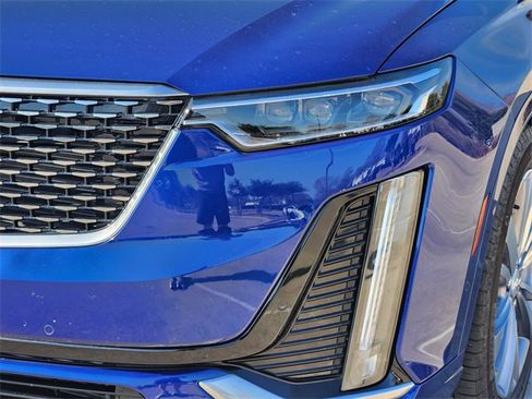 Used 2023 Cadillac XT6 Premium Luxury w/ Technology Package image 9