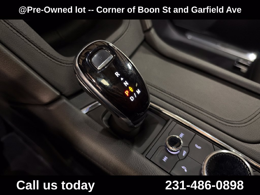 Used 2022 Cadillac XT5 Premium Luxury AWD/4WD image 25