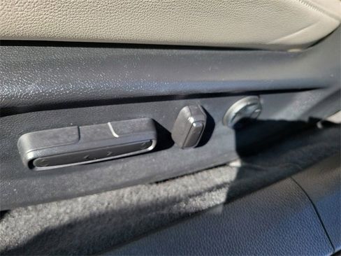 Used 2021 Honda Accord Touring image 19