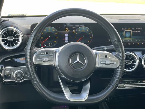 Used 2023 Mercedes-Benz CLA 250 image 8