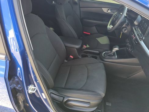 Used 2021 Kia Forte LXS FWD image 34