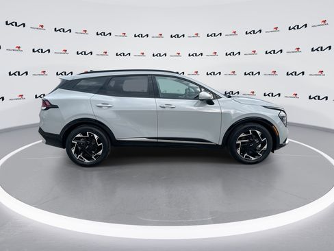 Certified 2024 Kia Sportage SX FWD image 9
