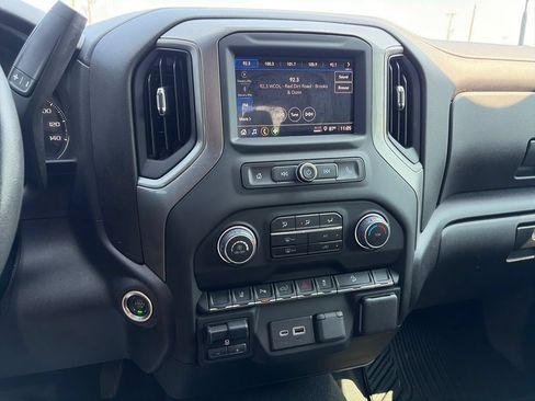 Used 2025 Chevrolet Silverado 2500 Custom w/ Custom Value Package AWD/4WD image 19