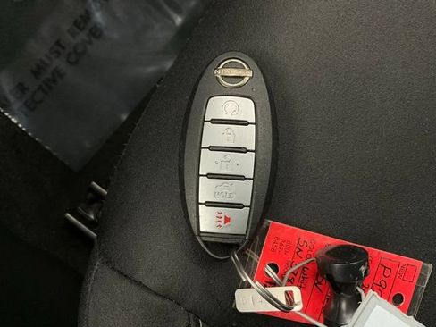 Used 2025 Nissan Altima 2.5 SV FWD image 27