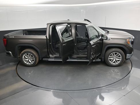 Used 2019 GMC Sierra 1500 SLE w/ SLE Value Package image 18
